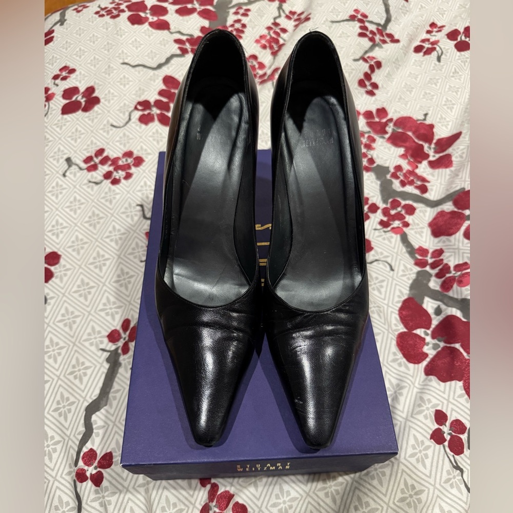 Vintage Stuart Weitzman Girlie Black Leather Pumps Size 8